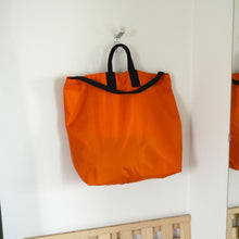 画像をギャラリービューアに読み込む, Kaili " Bow " Orange