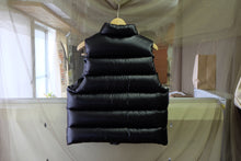 画像をギャラリービューアに読み込む, LOBS " C1 Outback Down Vest "