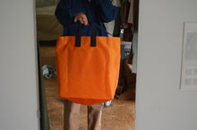 画像をギャラリービューアに読み込む, Kaili " Bow " Orange