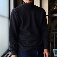 画像をギャラリービューアに読み込む, Ends and Means " Merino Wool Turtle Neck Knit "