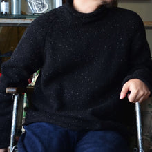 画像をギャラリービューアに読み込む, Ends and Means " Roll Neck Nep Knit "