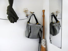 画像をギャラリービューアに読み込む, LOBS " C5 Night and Tote " Made by This is a(n)
