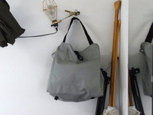 画像をギャラリービューアに読み込む, LOBS " C5 Night and Tote " Made by This is a(n)
