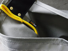 画像をギャラリービューアに読み込む, LOBS " C5 Night and Tote " Made by This is a(n)
