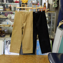 画像をギャラリービューアに読み込む, LOBS &quot; C2 Corduroy Trousers &quot;
