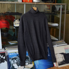 画像をギャラリービューアに読み込む, Ends and Means &quot; Merino Wool Turtle Neck Knit &quot;
